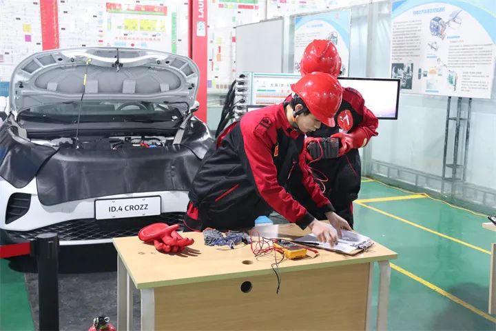 公办中职湖南省工业贸易学校2025年招生简章