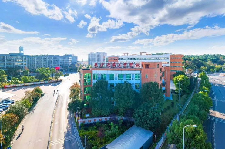【2025年招生季】长沙汽车工业学校2025年招生简章